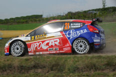 Martin Prokop versenkt seine Chancen tief in den Reben.